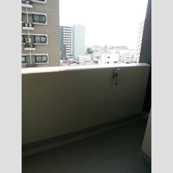 バルコニー　エントランス1