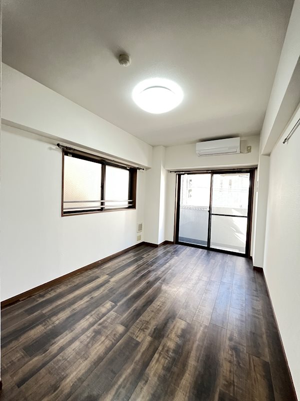 居室・リビング　ゆったり過ごせる居間です