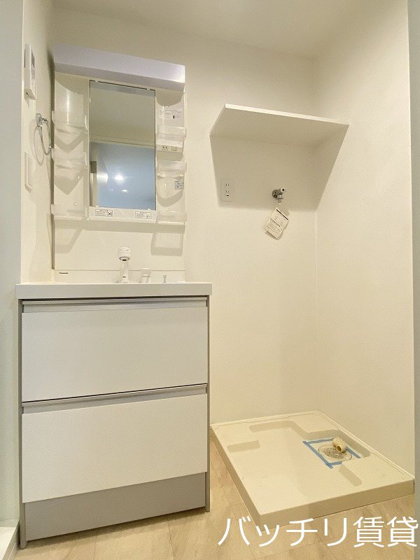 洗面設備　同型タイプの為、現状を優先いたします。