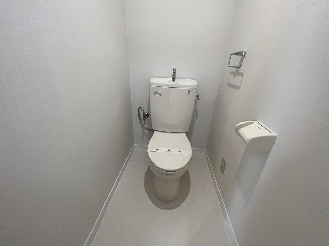 トイレ　コンパクトで使いやすいトイレです♪