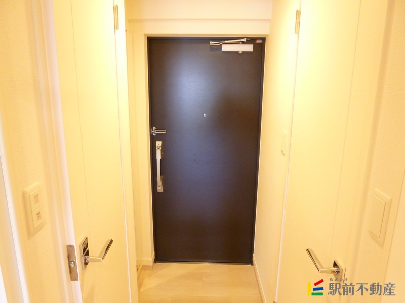 玄関　※同マンション別部屋