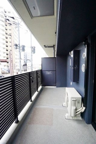バルコニー　陽当たり良好なバルコニーです♪