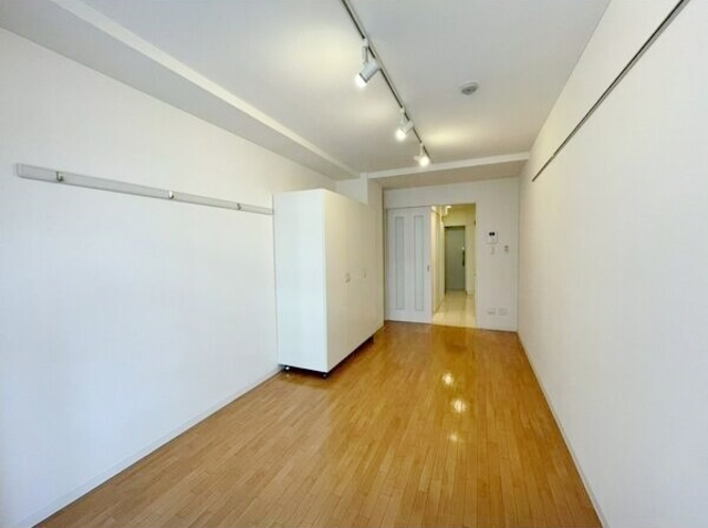 居室・リビング　９．３帖の広いお部屋