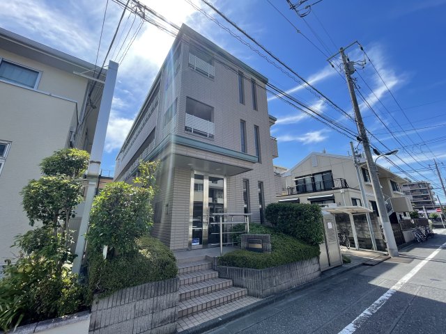 建物外観　★制震耐火構造で災害に強いマンション♪