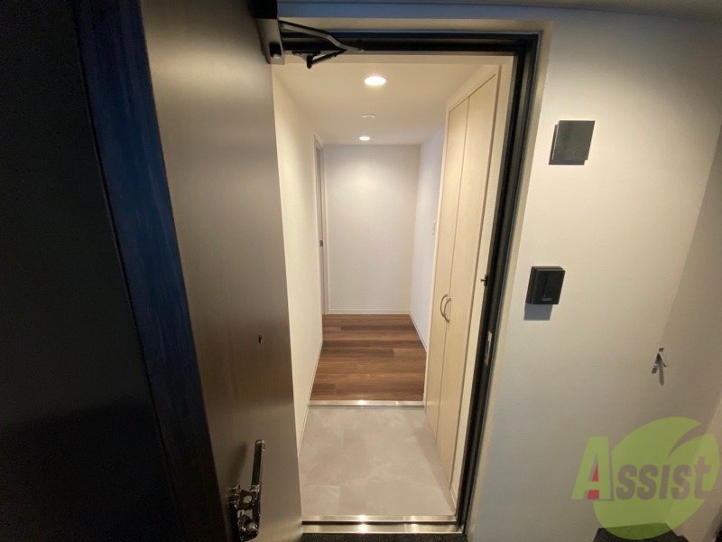 玄関　玄関の様子です。明るい印象ですね。気分もあがりそう。