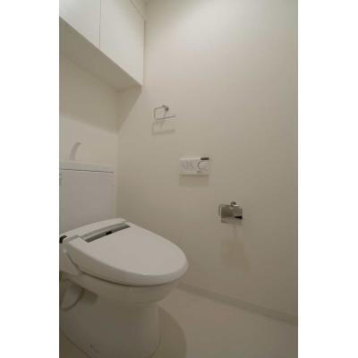 トイレ　※別部屋の参考写真です。