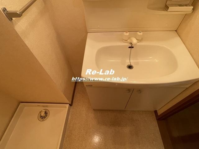 洗面設備　反転タイプあり