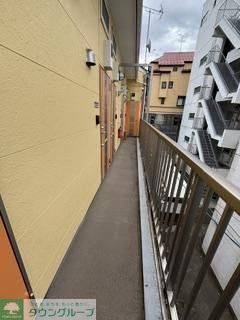 エントランス　バルコニー