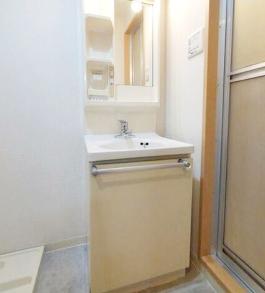 洗面設備　★収納付き、独立洗面台★