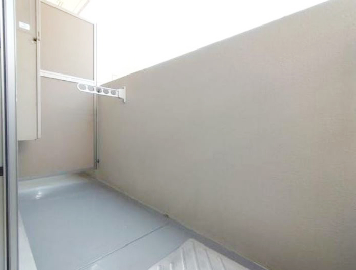 バルコニー　★洗濯物を干すスペース充分に取れます★