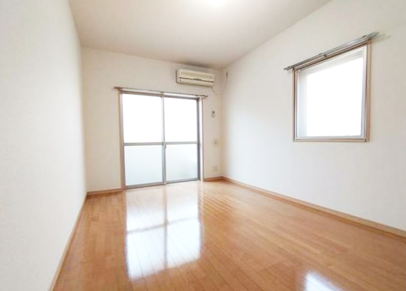 居室・リビング　★角部屋、二面採光、風通しも良好★