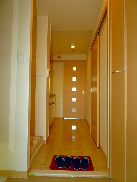 玄関　明るい玄関です