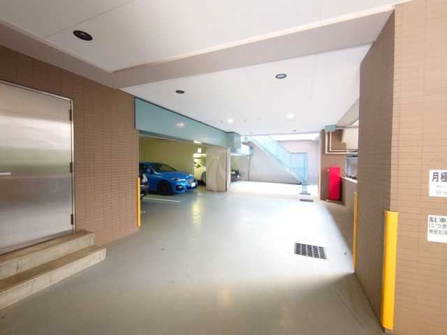 駐車場　パレステュディオ目黒東