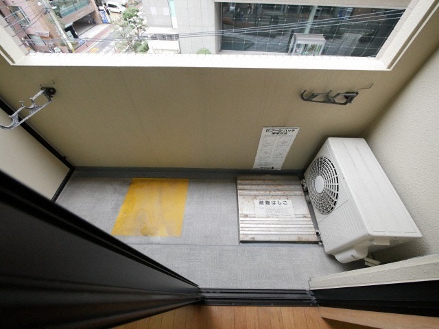 バルコニー　お洗濯物はこちらでどうぞ