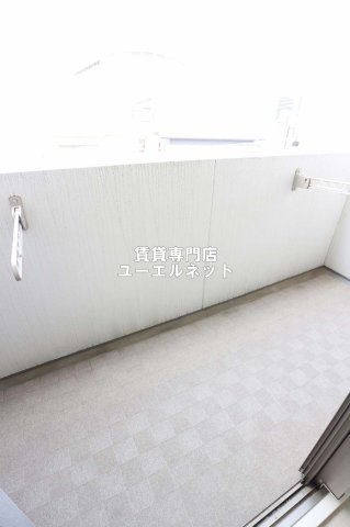 バルコニー　バルコニー付きで採光＆風通し良好！