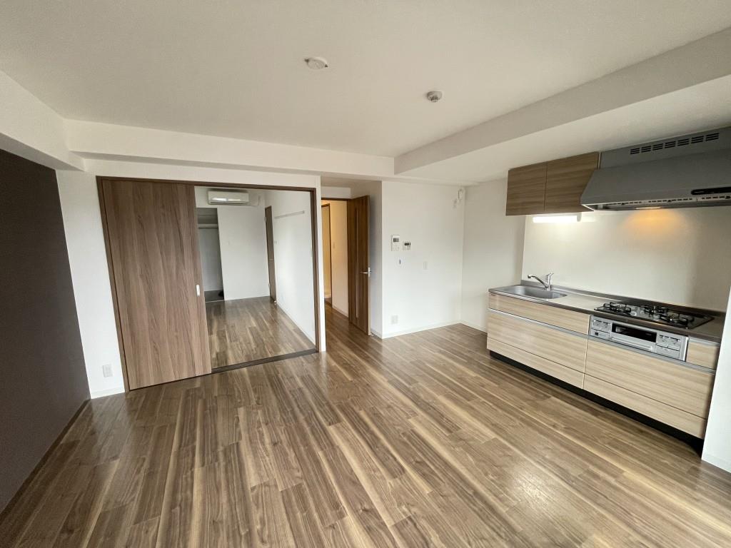 居室・リビング　11畳の広いリビング