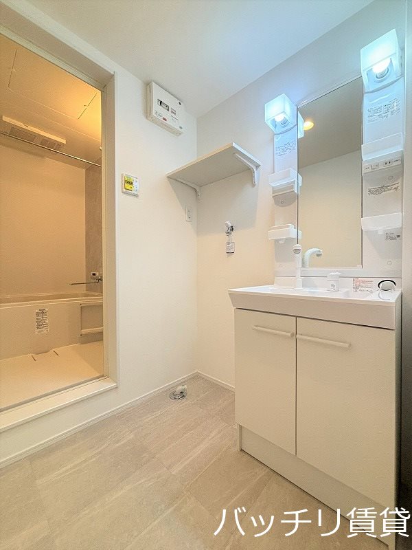 洗面設備　同シリーズタイプの為、現状を優先いたします