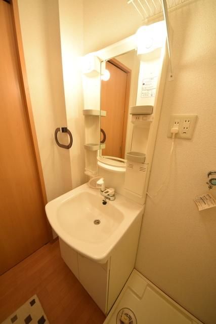 洗面設備　シャンプードレッサー付