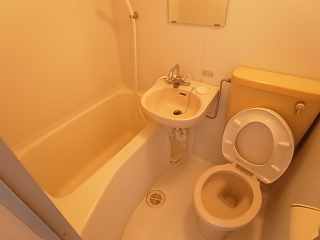 バス・シャワールーム　バスルーム