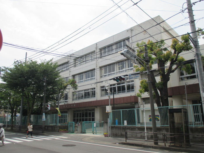 小学校　野川小学校（小学校）まで630m
