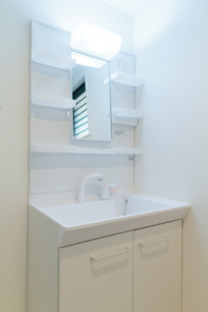 洗面設備　※写真は同タイプ住戸です。