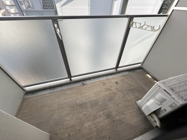 バルコニー　開放的で明るい空間を演出してくれるバルコニーです