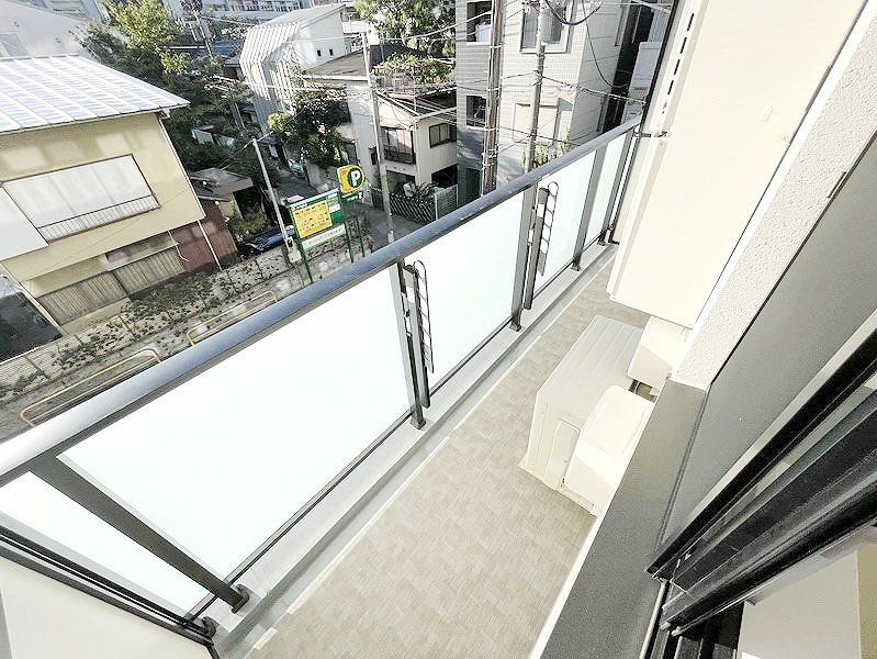 バルコニー　※別部屋の参考写真です。