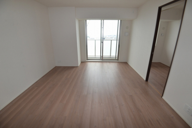 居室・リビング　写真は同マンションの別のお部屋のものです