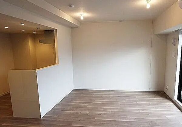 居室・リビング　別タイプ部屋　参考写真です
