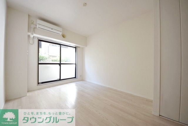居室・リビング　★明るいお部屋です★