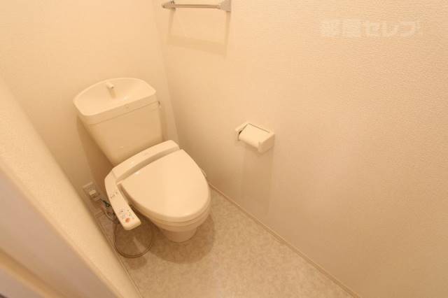 トイレ　ウォシュレット付の趣味のいいお手洗い
