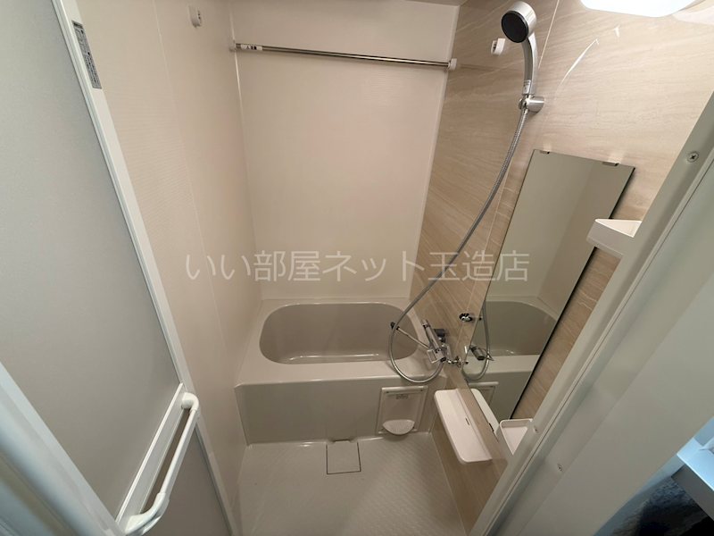 バス・シャワールーム　お風呂も大きくとても使いやすい仕様になっています。