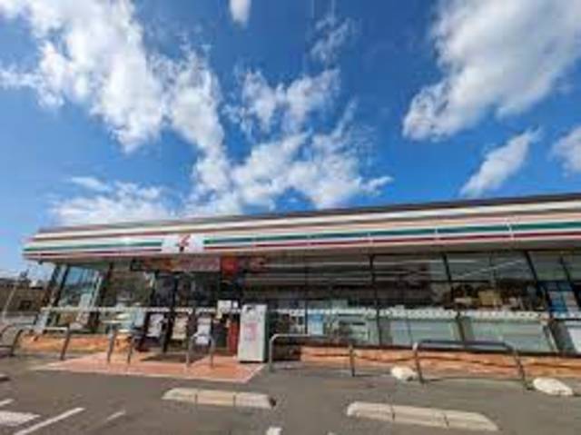 コンビニ　セブンイレブン和歌山湊御殿店（コンビニ）まで859m