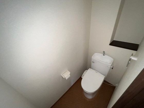 トイレ　※別部屋の写真です
