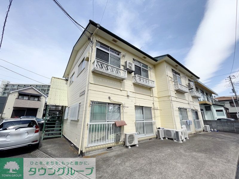 建物外観　駐車場