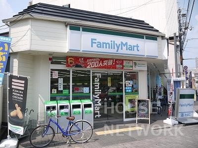 コンビニ　ファミリーマート烏丸今出川店（コンビニ）まで50m