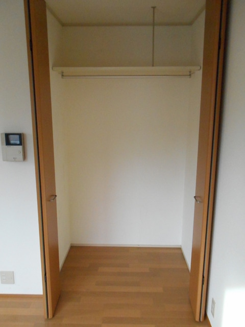 収納　※同仕様別部屋の写真になります