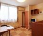 居室・リビング　家具付きのお部屋です
