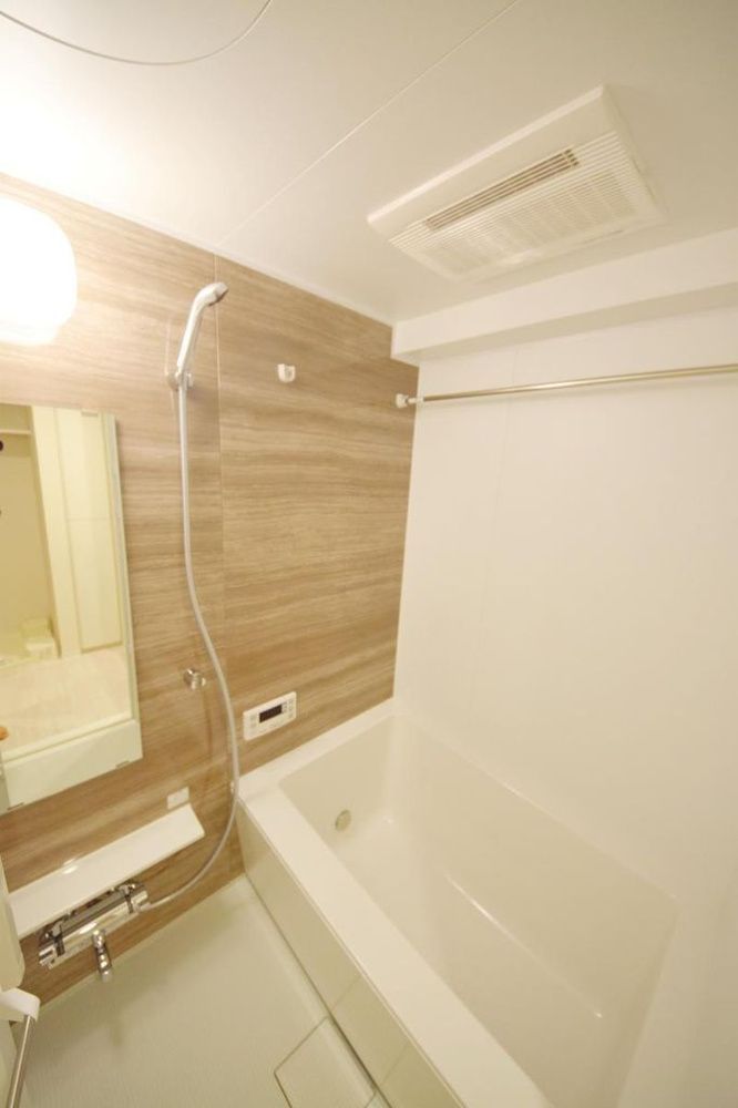 バス・シャワールーム　別タイプ部屋　参考写真です