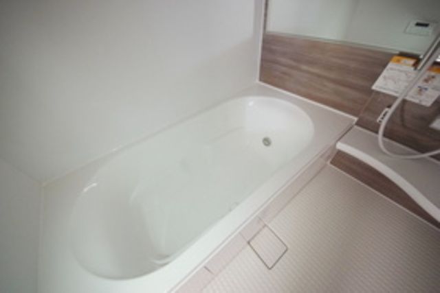 バス・シャワールーム　同施工会社建物写真です