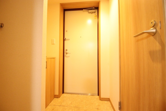 玄関　※別室の参考写真の為、現況優先です。