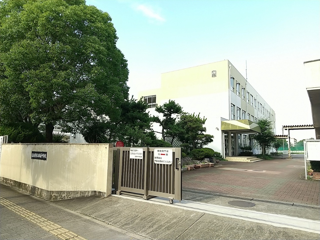 中学校　名古屋市立振甫中学校（中学校）まで170m