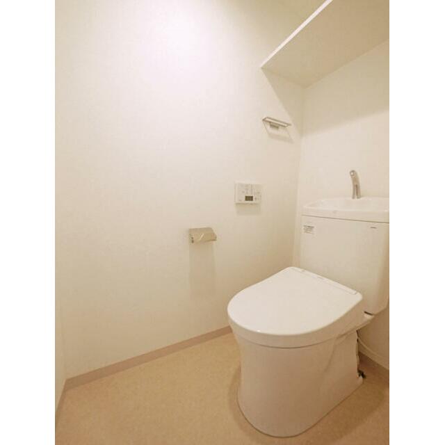 トイレ　落ち着いた色調のトイレです♪