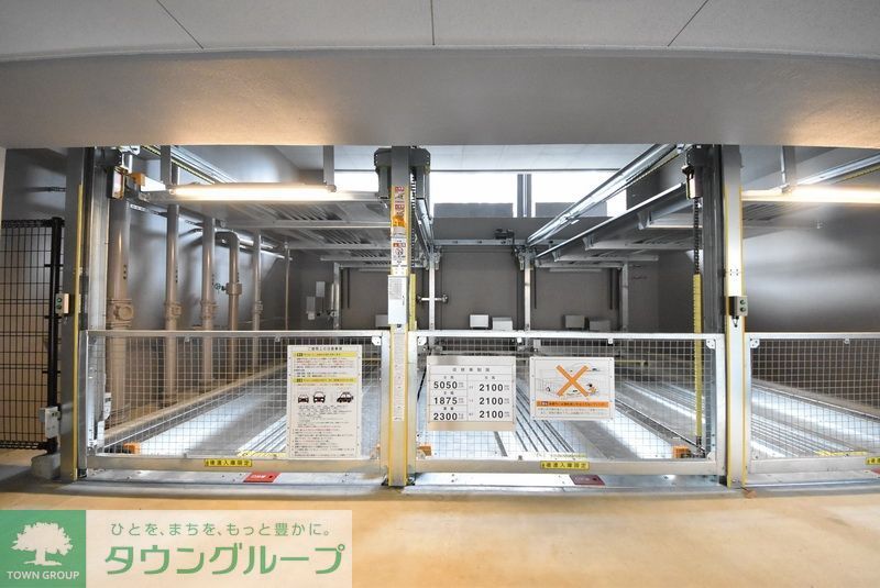 駐車場　駐車場