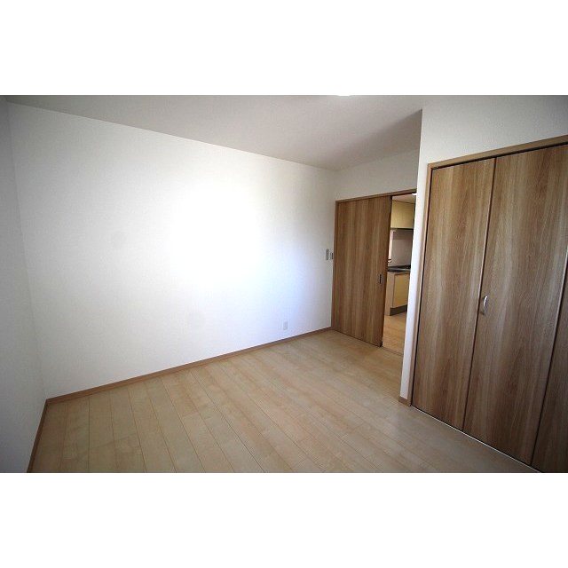 その他部屋・スペース　7帖の広々とした洋室のお部屋です。