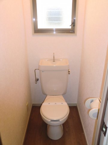 トイレ　トイレもきれいです