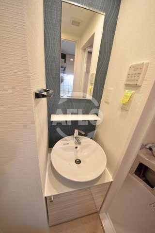 洗面設備　エスリード九条スタシオン　ボウル型独立洗面化粧台