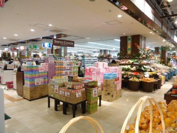 スーパー　マミーズプレミアム六ッ門（スーパー）まで1417m