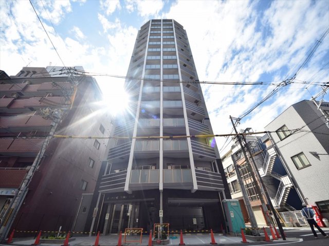 建物外観　アドバンス難波レーヴ　外観