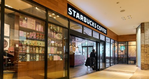 飲食店　スターバックスコーヒー NU茶屋町プラス店（飲食店）まで595m